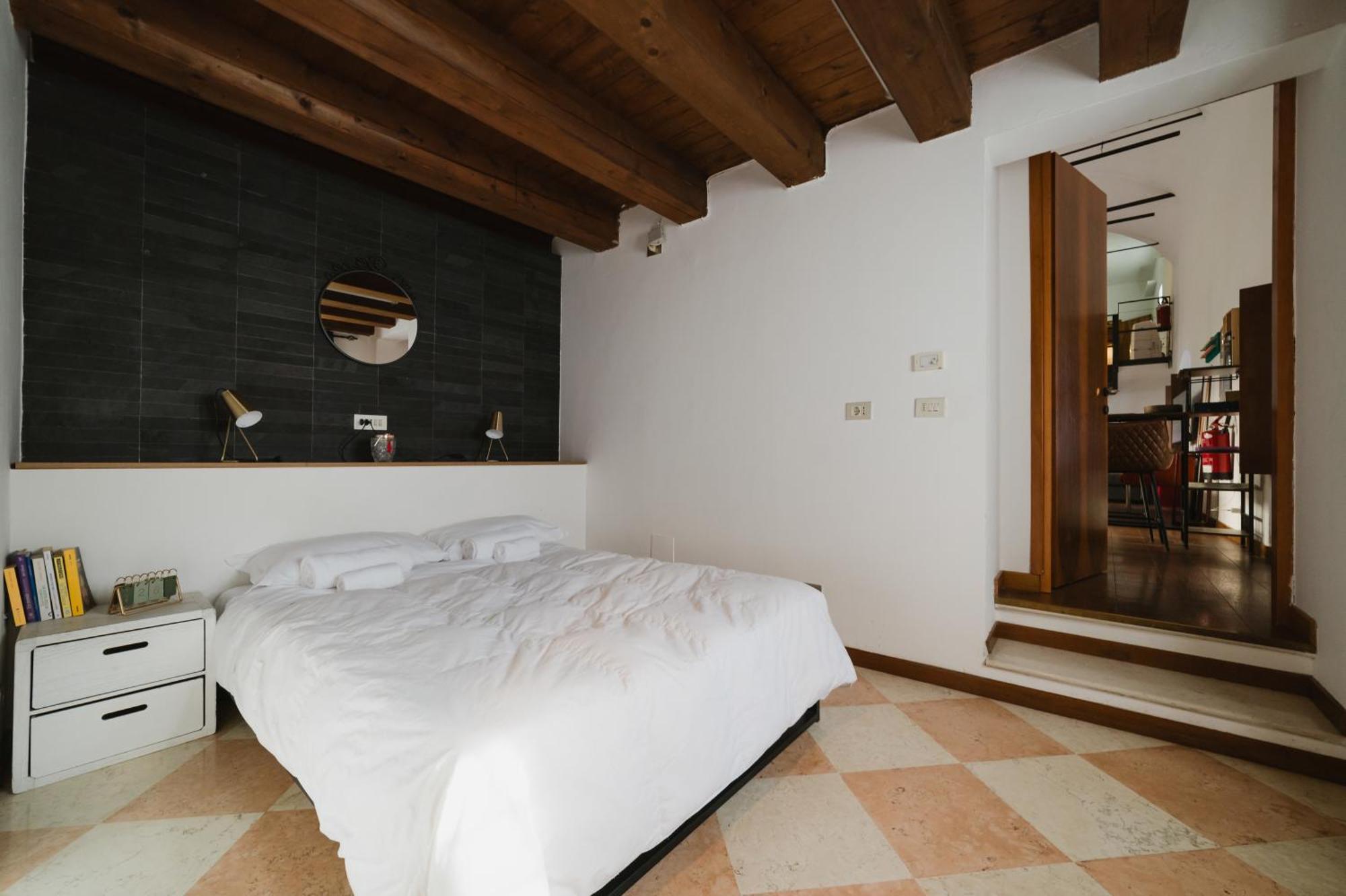Loft Artigliere Centro Verona 120Mq 4 Rooms 外观 照片